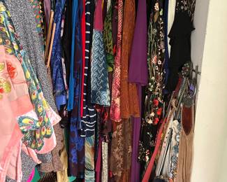 Beautiful Boho Art and Furniture. Lots of Southwest/Indigenous Paintings and prints. Furniture and Figurines. European Antiques, Unique Christmas Decor/Ornaments, Kitchenware, Salt & Pepper Shakers, Pots & Pans, Lamps, Patio Furniture, Potted Plants, Blankets/Linens, Decorative Throw Pillows, CDs, New Age Decor, Art Books, UFO Books, Glassware, Vases, Jewelry Boxes, Mirrors, Shelving Units, TVs, Tiger/Big Cat Decor, Wolf Decor, Angel Decor, Signed Artwork, Ocean decor, Greek inspired paintings, Rococo Tapestries, Light Fixtures (pendant lights), etc. LED recessed lighting, 70s Victorian Revival Wicker Furniture, Chinese Wood Vanity, The Rain Shower head, vacuums, fans, humidifiers. Toaster, air fryer, toaster oven, coffee maker, espresso machine. 