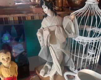 Beautiful Boho Art and Furniture. Lots of Southwest/Indigenous Paintings and prints. Furniture and Figurines. European Antiques, Unique Christmas Decor/Ornaments, Kitchenware, Salt & Pepper Shakers, Pots & Pans, Lamps, Patio Furniture, Potted Plants, Blankets/Linens, Decorative Throw Pillows, CDs, New Age Decor, Art Books, UFO Books, Glassware, Vases, Jewelry Boxes, Mirrors, Shelving Units, TVs, Tiger/Big Cat Decor, Wolf Decor, Angel Decor, Signed Artwork, Ocean decor, Greek inspired paintings, Rococo Tapestries, Light Fixtures (pendant lights), etc. LED recessed lighting, 70s Victorian Revival Wicker Furniture, Chinese Wood Vanity, The Rain Shower head, vacuums, fans, humidifiers. Toaster, air fryer, toaster oven, coffee maker, espresso machine. 