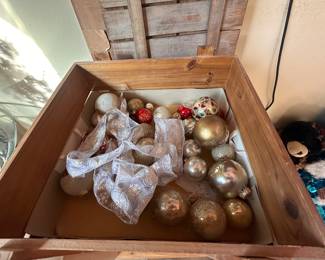 Beautiful Boho Art and Furniture. Lots of Southwest/Indigenous Paintings and prints. Furniture and Figurines. European Antiques, Unique Christmas Decor/Ornaments, Kitchenware, Salt & Pepper Shakers, Pots & Pans, Lamps, Patio Furniture, Potted Plants, Blankets/Linens, Decorative Throw Pillows, CDs, New Age Decor, Art Books, UFO Books, Glassware, Vases, Jewelry Boxes, Mirrors, Shelving Units, TVs, Tiger/Big Cat Decor, Wolf Decor, Angel Decor, Signed Artwork, Ocean decor, Greek inspired paintings, Rococo Tapestries, Light Fixtures (pendant lights), etc. LED recessed lighting, 70s Victorian Revival Wicker Furniture, Chinese Wood Vanity, The Rain Shower head, vacuums, fans, humidifiers. Toaster, air fryer, toaster oven, coffee maker, espresso machine. 