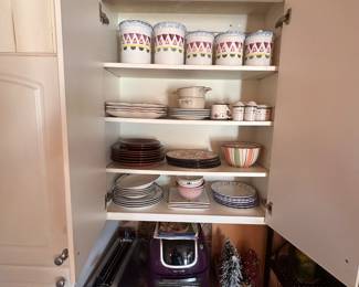 Beautiful Boho Art and Furniture. Lots of Southwest/Indigenous Paintings and prints. Furniture and Figurines. European Antiques, Unique Christmas Decor/Ornaments, Kitchenware, Salt & Pepper Shakers, Pots & Pans, Lamps, Patio Furniture, Potted Plants, Blankets/Linens, Decorative Throw Pillows, CDs, New Age Decor, Art Books, UFO Books, Glassware, Vases, Jewelry Boxes, Mirrors, Shelving Units, TVs, Tiger/Big Cat Decor, Wolf Decor, Angel Decor, Signed Artwork, Ocean decor, Greek inspired paintings, Rococo Tapestries, Light Fixtures (pendant lights), etc. LED recessed lighting, 70s Victorian Revival Wicker Furniture, Chinese Wood Vanity, The Rain Shower head, vacuums, fans, humidifiers. Toaster, air fryer, toaster oven, coffee maker, espresso machine. 