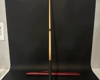 Vintage Laner TwoPiece Billiard Cue With Soft Case