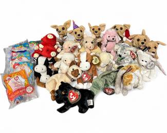 Mixed Lot of Plush Toys IncludingTy Beanie Babies, Taco Bell Chihuahuas Sealed McDonalds Teenie Beanies