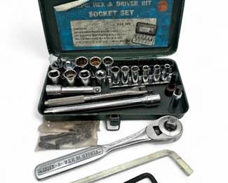 Vintage SK Tools 20piece 38inch Drive Socket Set With Metal Case