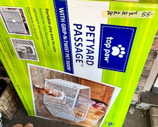 DOG PLAY AREA IN BOX