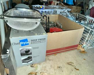 CHEF STYLE DEEP FRYER IN BOX
