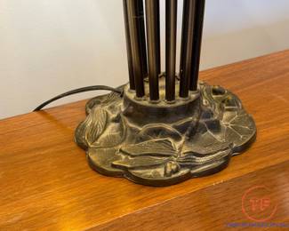 Tiffany Style Lily Pad Lamp with Tulip Shades