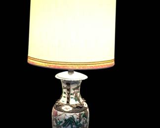 Chinese Nanking Porcelain Table Lamp