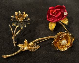 Cerrito Vintage Rose Brooch And Others