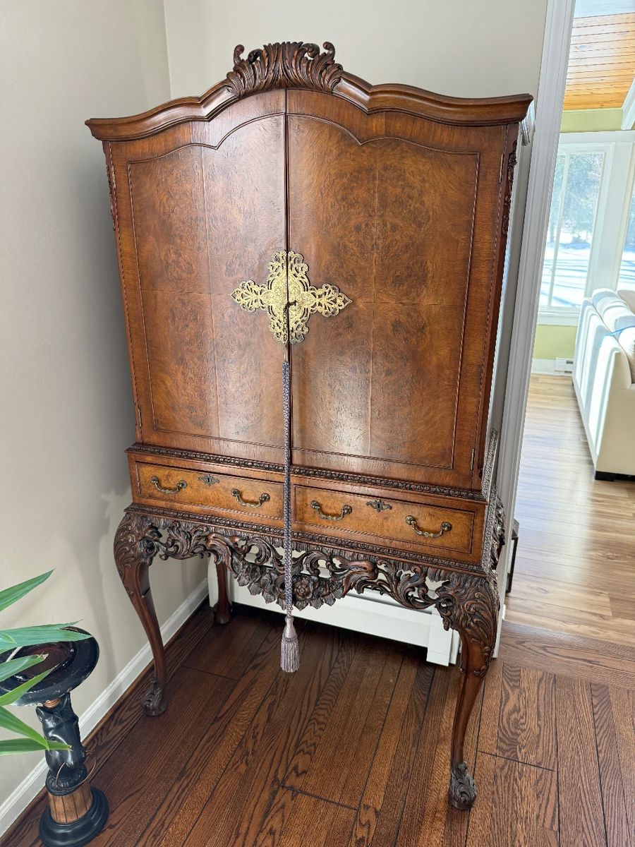 Vintage Burr Walnut Cocktail Cabinet