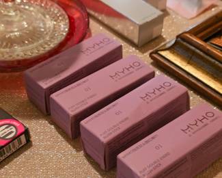 MYHO | Puff Double-Ended Blush Sticks