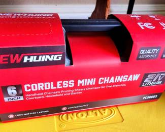 New Huing | Cordless Mini Chainsaw