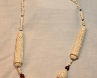 Antique Bone Or Ivory Necklace 