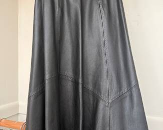 Vakko Skirt