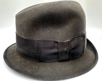 Vintage Stetson Fedora Toronado 3X Beaver Felt Hat, Size 7
Lot #: 71
