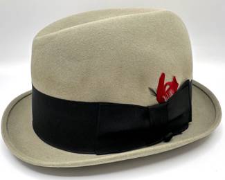 Vintage Wormser Fedora Royal Luxury Felt Hat, Size 7, Appears Unused
Lot #: 29