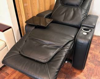 Seatcraft Leather Equinox Home Theater Chair: Power Recliner, Lumbar Support, USB Port, Storage & Cup Holders
Lot #: 21