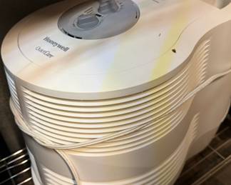 Honeywell QuietCare Cool Moisture Console Humidifier 