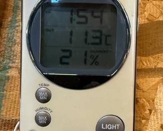 TempMinder MRC510 Digital Thermometer and Humidity Gauge 