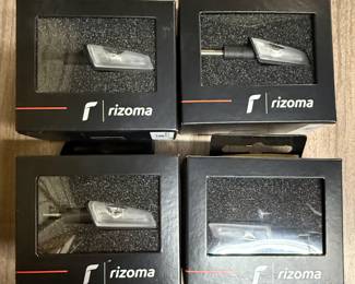 Four Rizoma Action Motorcycle Turn Signals 