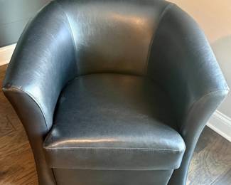 Black leather swivel chair from Target (1 of 2)