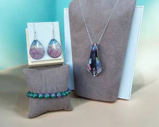 Ruby Zoisite Bracelet With Dichroic Glass Pendant Earrings
