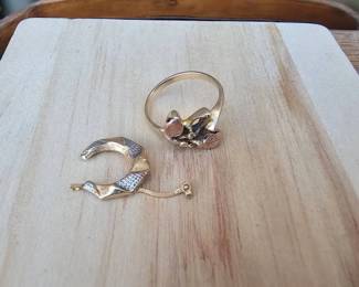  04 Scrap 10kt Gold 2.5 Grams