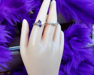 Purple Amethyst Sterling Silver Ring Vintage Chevron Design Sterling Silver Ring  Size 9  Tested