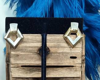 Lovely 14kt Gold Diamond Shaped Door Knocker Earrings 