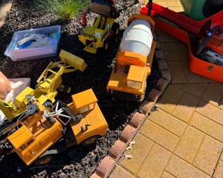 Vintage tonka trucks!