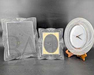 GLASS PICTURE FRAMES
