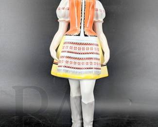 HALLOHAZA PORCELAIN FIGURE