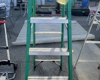 WERNER FIBERGLASS LADDER