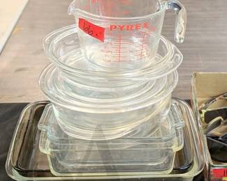 PYREX BAKEWARE