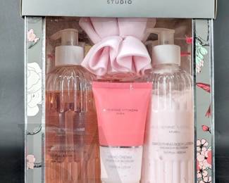 ADRIENNE VITTADINI SOAP AND LOTION