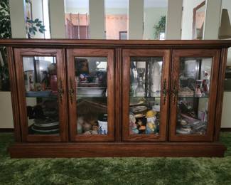 Lighted curio console