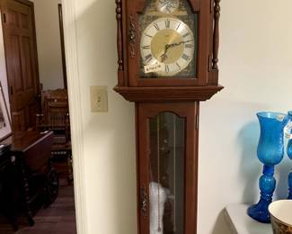 #205	Grandmother Tempus Fugit Imperial Clock - 16x10x78	 $30.00 
