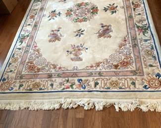 #3	Chinese Oriental Rug Cream w/mauve Rose Accents - 6'x9' 	 $100.00 
