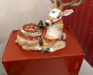#173	Fitz and Floyd Sitting Reindeer w/lid and box	 $30.00 
