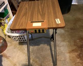 #215	Show King Projector Table 18x16x29	 $30.00 
