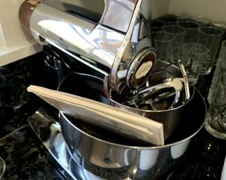 #39	Sunbeam Stand Mixer w/2 Bowls and Attachments	 $30.00 
