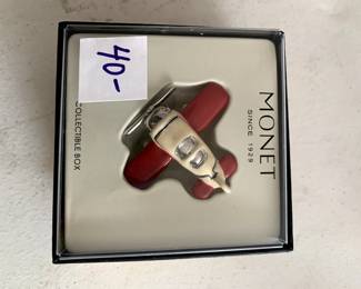 #112	Monet Airplane Trinket box	 $40.00 
