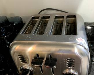 #38	Cuisinart 4 Slice Toaster	 $20.00 
