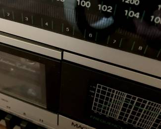 #192	Magnavox Vtg. Stero System w/turntable	 $45.00 
