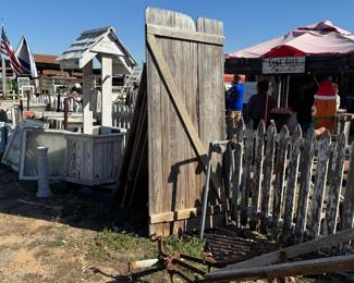 1109 Roberts Stained Glass