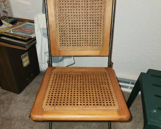 Qty 2 folding chairs