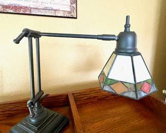 075 CEL College Green