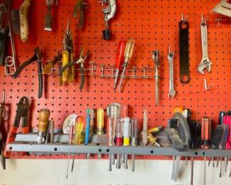 104 CEL College Green