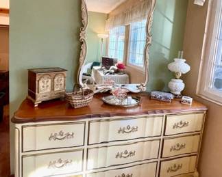 094 CEL College Green