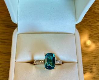 089 CEL College Green