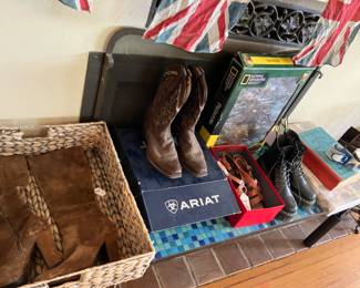 miu miu suede boots, mid mid sandals, dock martins shoes are 39 